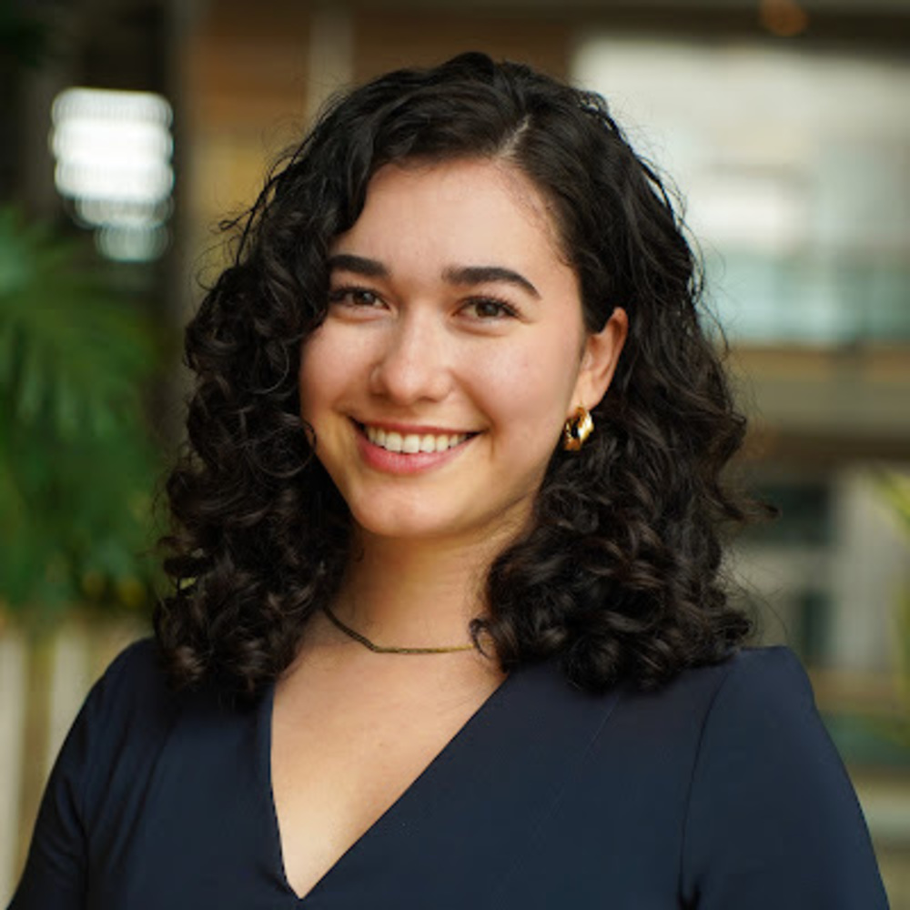 Meet your Posher, Daniela